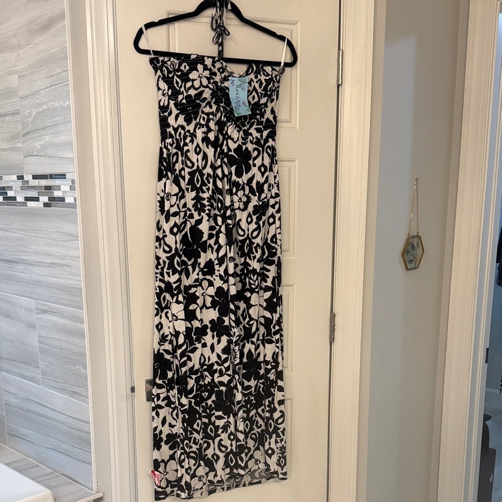 Black and White Floral Maxi Dress